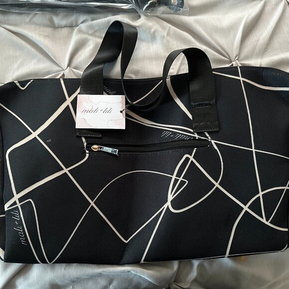 Mali & Lili Black Weekender Bag - NWT - Abstract Print - Picture 4 of 8